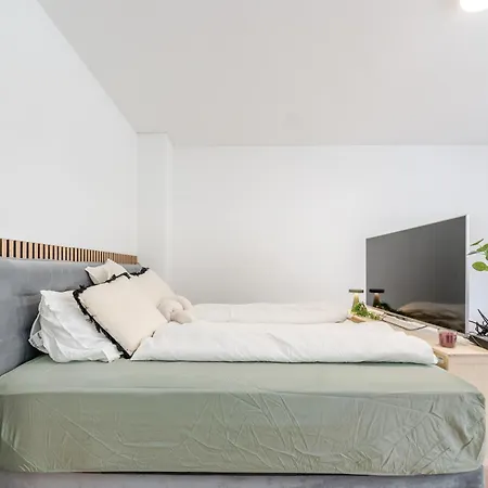 Daire Beim Grazer Augarten Graz